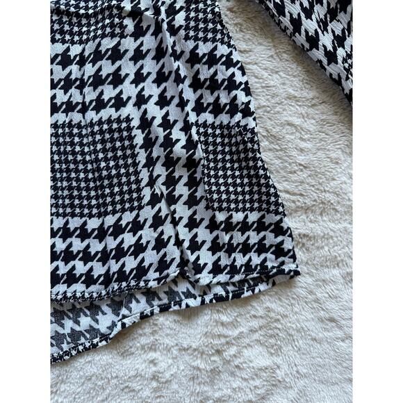 Olivia Grey Houndstooth Plaid Blouse Size L - Picture 4 of 7